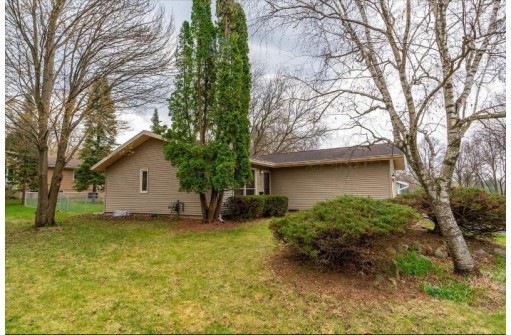 1301 Rae Ln, Madison, WI 53711