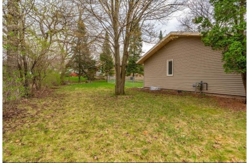 1301 Rae Ln, Madison, WI 53711