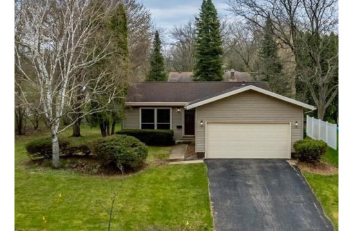 1301 Rae Ln, Madison, WI 53711