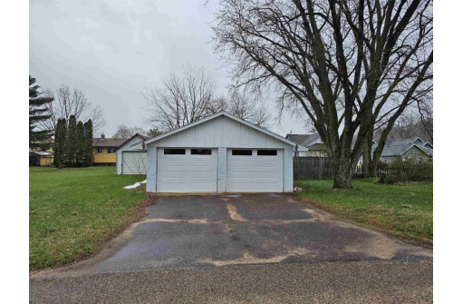 207 Division St, Necedah, WI 54646