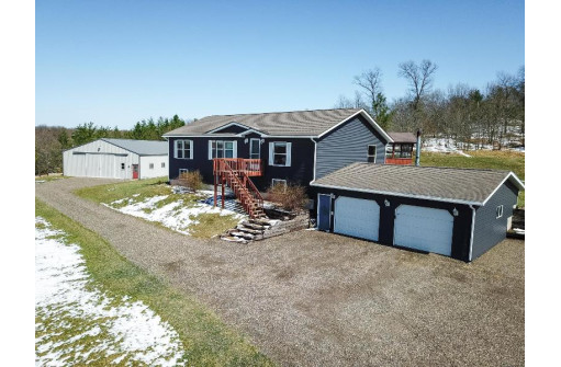 N5640 15th Ave, Mauston, WI 53948