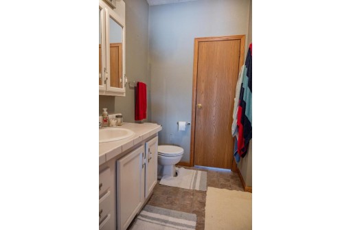 N5640 15th Ave, Mauston, WI 53948