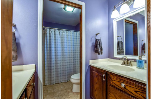 1760 St Albert The Great Dr, Sun Prairie, WI 53590