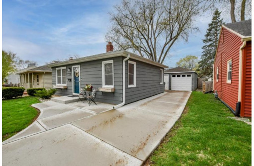 38 Harding St, Madison, WI 53714