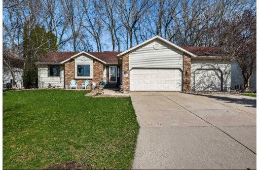 869 Chalfont Drive, Sun Prairie, WI 53590