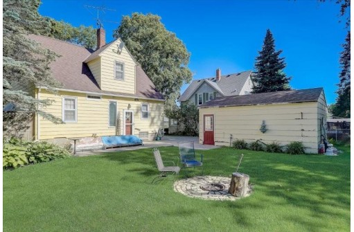 229 Jefferson St, Johnson Creek, WI 53038