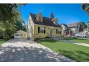 229 Jefferson St, Johnson Creek, WI 53038