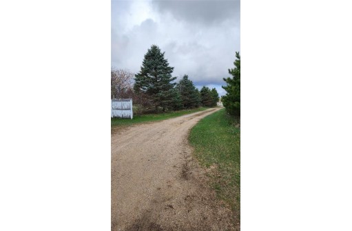 N6490 18th Ave, Neshkoro, WI 54960-8403