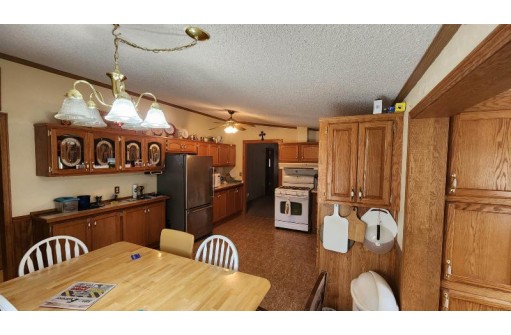 N6490 18th Ave, Neshkoro, WI 54960-8403