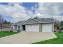 4358 Memorial Circle, Windsor, WI 53598