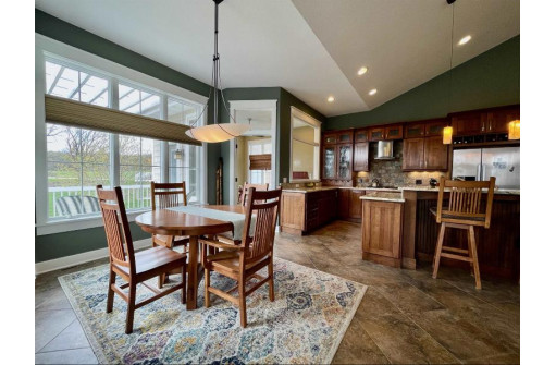 1365 Connemara Ln, Oregon, WI 53575