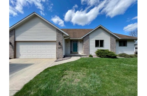 1033 Tilda Tr, Cross Plains, WI 53528