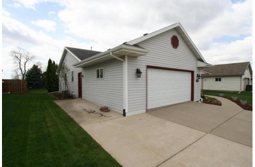 1140 Bruin Lane, Janesville, WI 53545