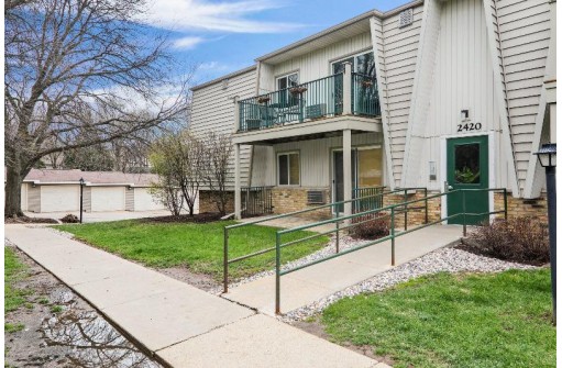 2420 Independence Lane 210, Madison, WI 53704