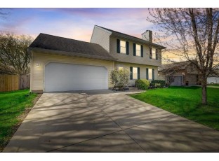 1749 Sapphire Way Sun Prairie, WI 53590