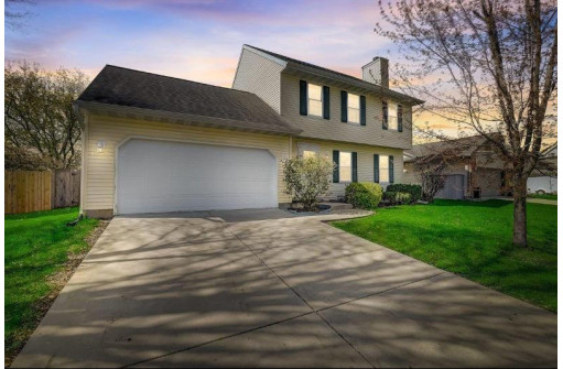 1749 Sapphire Way, Sun Prairie, WI 53590