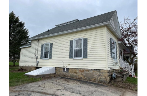 314 S Linn St, Dodgeville, WI 53533