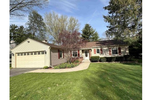 1508 S Ridge Road, Beloit, WI 53511