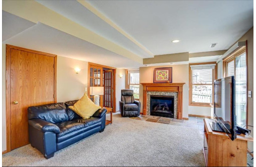 221 Westridge Pky, Verona, WI 53593