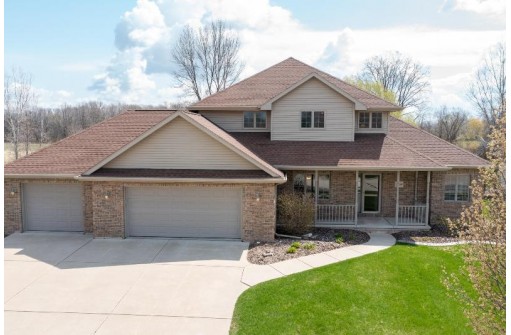 2169 Yahara Cir, De Pere, WI 54115