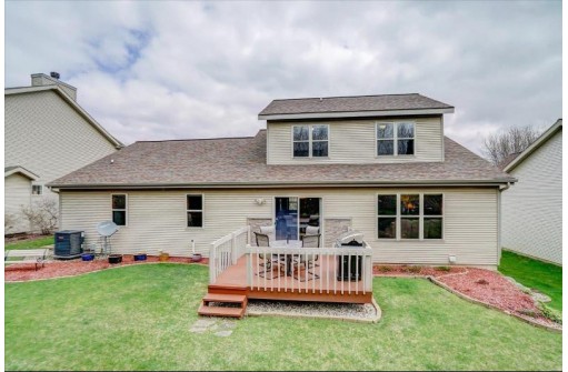 1446 Starr Grass Dr, Madison, WI 53719