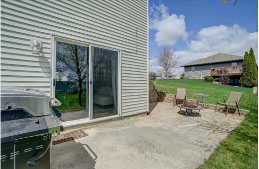 105 Weybridge Dr, Sun Prairie, WI 53590