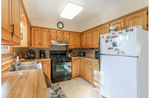 529 S Evergreen St, Wautoma, WI 54982