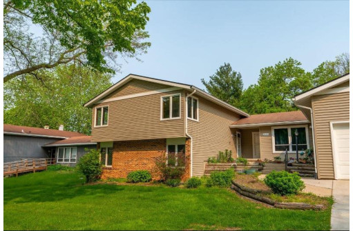 2012 Adderbury Lane, Madison, WI 53711