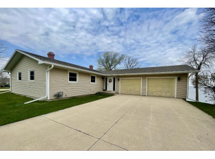 836 Audrey Dr Beaver Dam, WI 53916