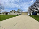 836 Audrey Dr, Beaver Dam, WI 53916