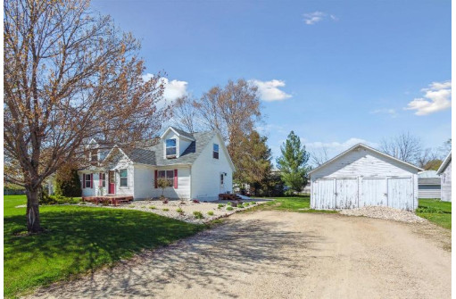 1007 15th St, Brodhead, WI 53520