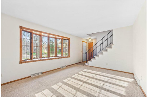 1905 Paso Roble Way, Madison, WI 53716