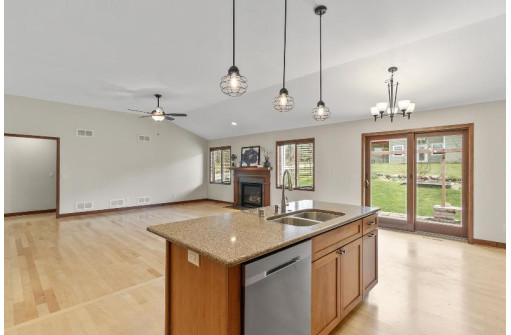 2305 Bedner Road, Madison, WI 53719-4658