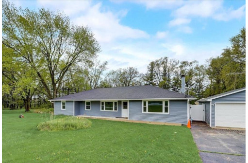 N1859 Blackhawk Island Road, Fort Atkinson, WI 53538