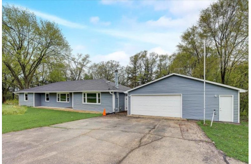 N1859 Blackhawk Island Road, Fort Atkinson, WI 53538