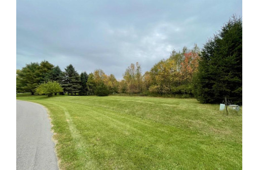 E Hayley Ln, Milton, WI 53563