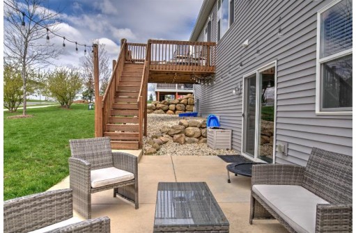 1220 Canterbury Pass, Verona, WI 53593