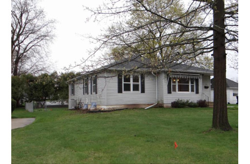 209 N Shuman St, Verona, WI 53593