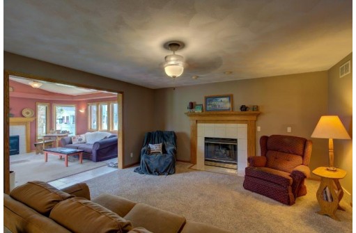 1842 Huntwick Court, Sun Prairie, WI 53590