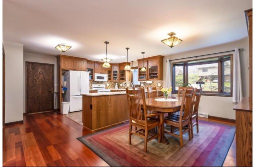 3013 Nottingham Way, Madison, WI 53713