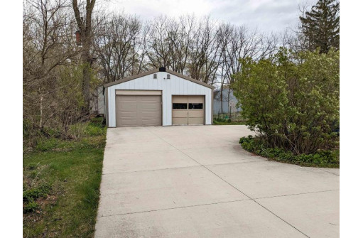 341 S Lexington Street, Spring Green, WI 53588