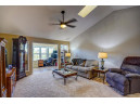 3058 Edmonton Dr, Sun Prairie, WI 53590