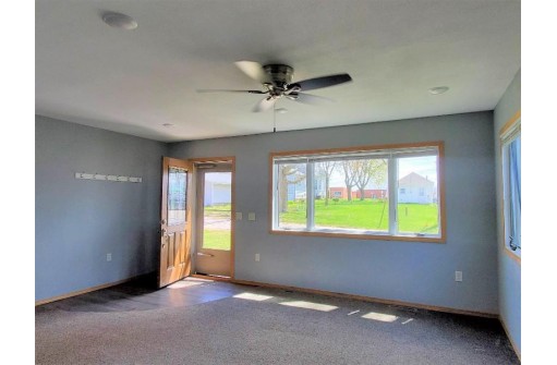 329 West Ave, Seneca, WI 54654