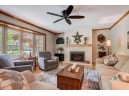 425 Walnut Grove Dr, Madison, WI 53717