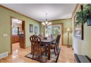 425 Walnut Grove Dr, Madison, WI 53717