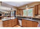 425 Walnut Grove Dr, Madison, WI 53717