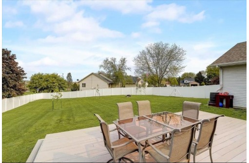 4444 Meadow Wood Cir, DeForest, WI 53532