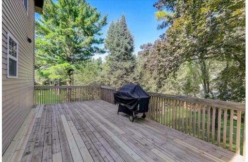 302 Melody Ln, Verona, WI 53593