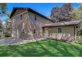 302 Melody Ln Verona, WI 53593