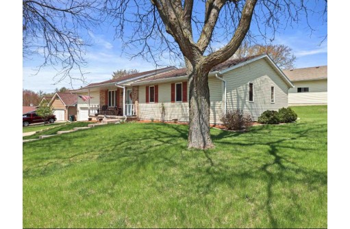 1502 Grafton Rd, Madison, WI 53716